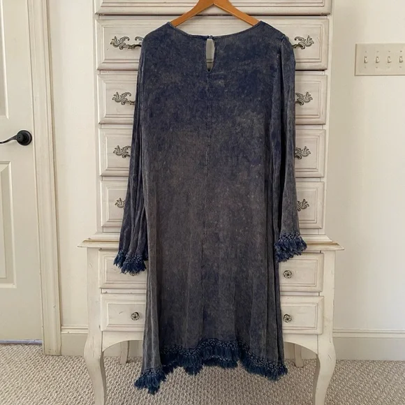 Vici Blue Long Sleeve Dress - Picture 2 of 3